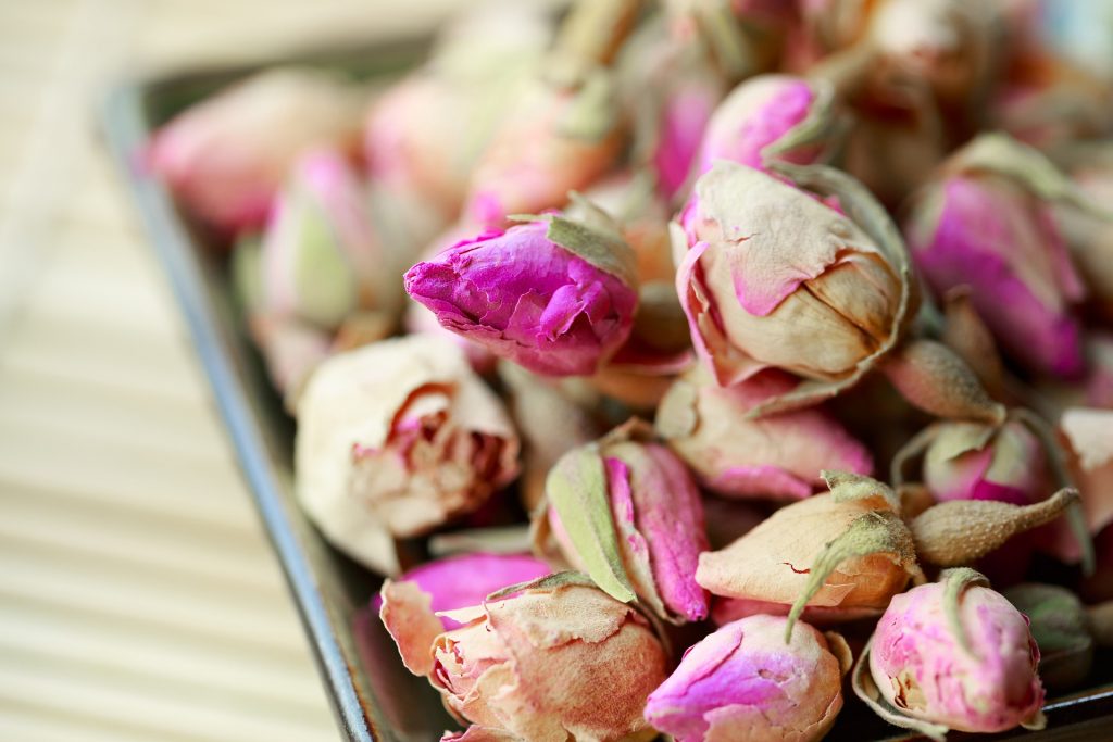 Rose oil can be used in aromatherapy in a bath. It can also be inhaling or applied to skin to treat stress, anxiety or depression.